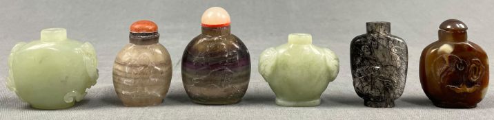 6 Snuff Bottles. Stein, Jade? Geschnitzt. Wohl China antik. Bis 6 cm.