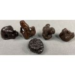 5 Netsuke, Figuren. Hartholz geschnitzt. Teils signiert?