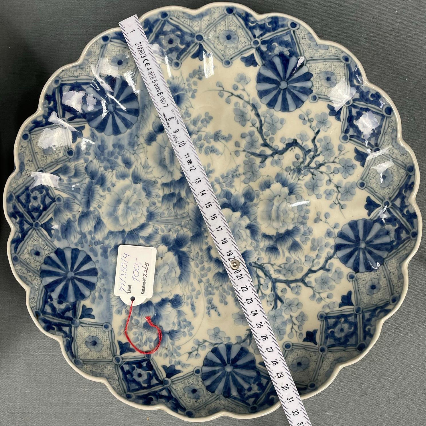 2 Platten Porzellan. Wohl China antik. - Image 16 of 16