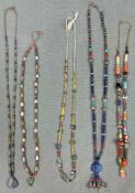 5 Colliers. Wohl China, Tibet, Nepal antik. Beads.