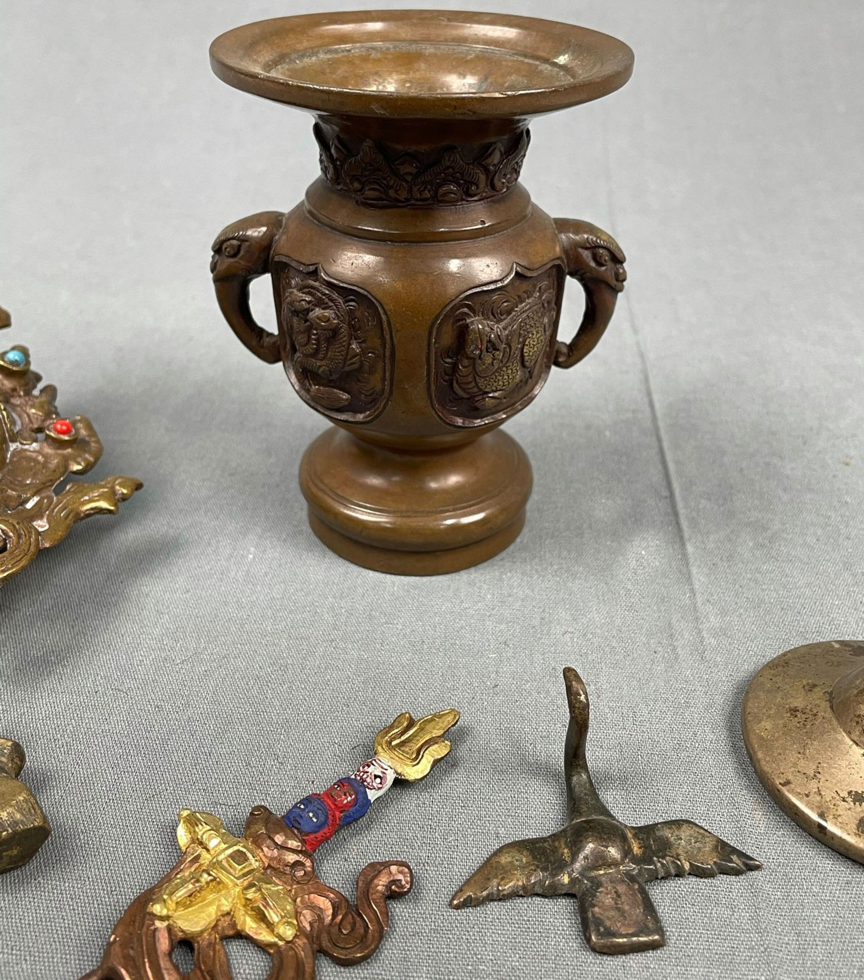 Sammlung Kleinteile. Auch Bronze Japan antik. - Bild 2 aus 16