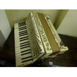 An Settimio Cardinal accordion [on 943] TO BID ON THIS LOT AND FOR VIEWING APPOINTMENTS CONTACT
