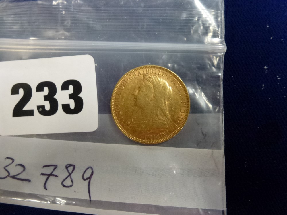 A Victorian gold sovereign coin, old head, 1893 TO BID ON THIS LOT AND FOR VIEWING APPOINTMENTS