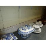 An extensive ceramic lot, comprising: a Victorian meat dish printed with Lake pattern in pale