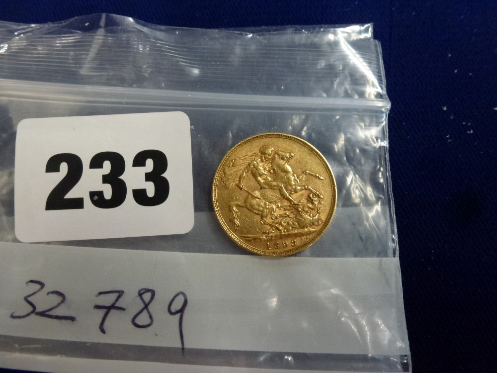 A Victorian gold sovereign coin, old head, 1893 TO BID ON THIS LOT AND FOR VIEWING APPOINTMENTS - Image 2 of 2