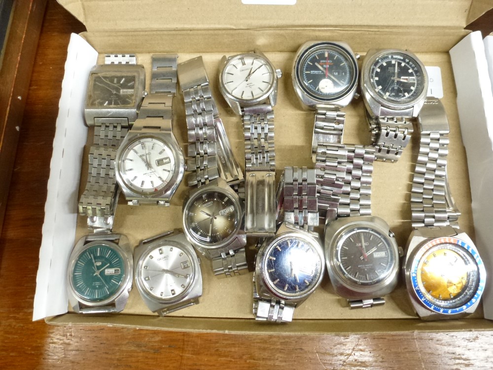 21 vintage mechanical Seiko wrist watches, and a Seiko Electronic EL-370 wrist watch, all for - Image 3 of 3