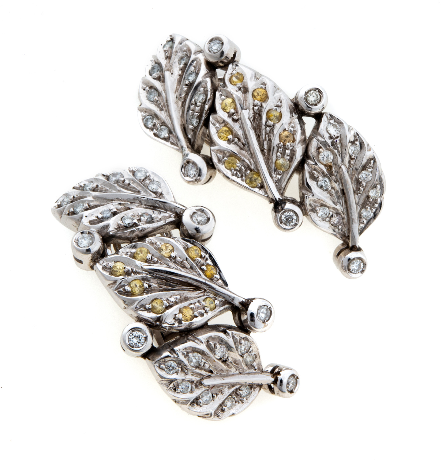 PAIR OF EARRINGS WITH DIAMONDS