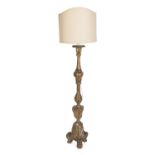 FLOOR CANDLESTICK IN GILTWOOD 18TH CENTURY