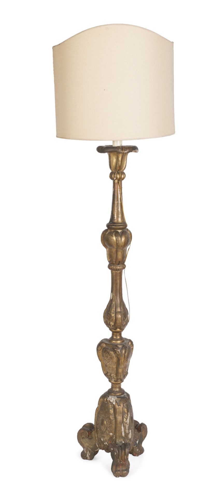 FLOOR CANDLESTICK IN GILTWOOD 18TH CENTURY