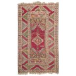 KARAKECILI ANATOLIC CARPET EARLY 20TH CENTURY