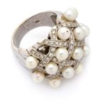 WHITE GOLD RING WITH DIAMONDS AND MICRO PEARLS