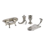 FOUR SMALL OBJECT IN SILVER AND SILVER-PLATED METAL 20TH CENTURY