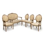 LIVING ROOM SET IN GILTWOOD LATE 19TH CENTURY