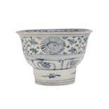 A VIETNAMESE WHITE AND BLUE CERAMIC BOWL. 15TH-16TH CENTURY.