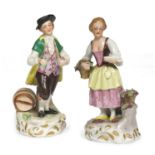 PAIR OF PORCELAIN GROUPS LATE 19TH CENTURY