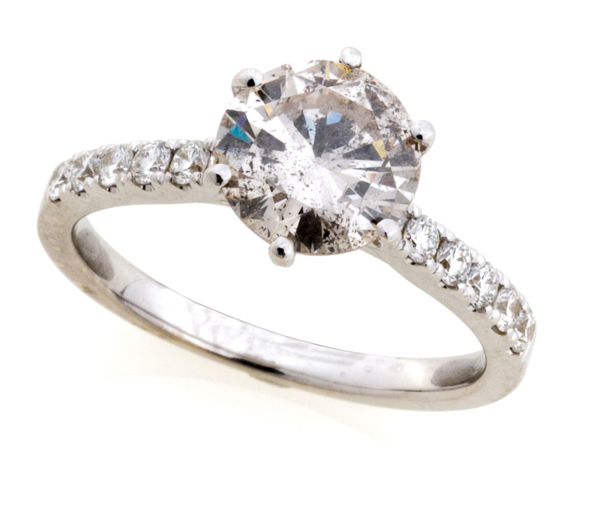WHITE GOLD SOLITAIRE RING WITH DIAMONDS
