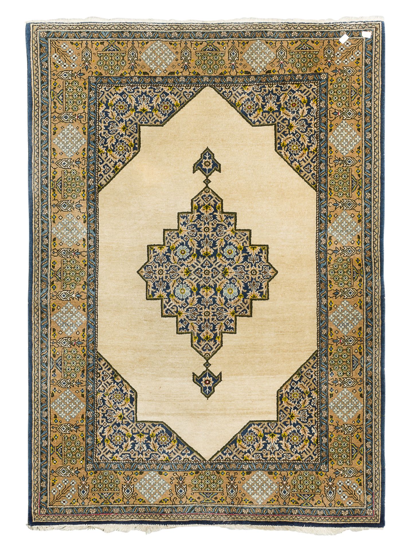 BIJAR RUG FIRST HALF 20TH CENTURY