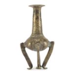 A SMALL MIDDLE EASTERN BRONZE VASE. 19TH CENTURY.