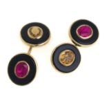 PAIR OF GOLD CUFFLINKS