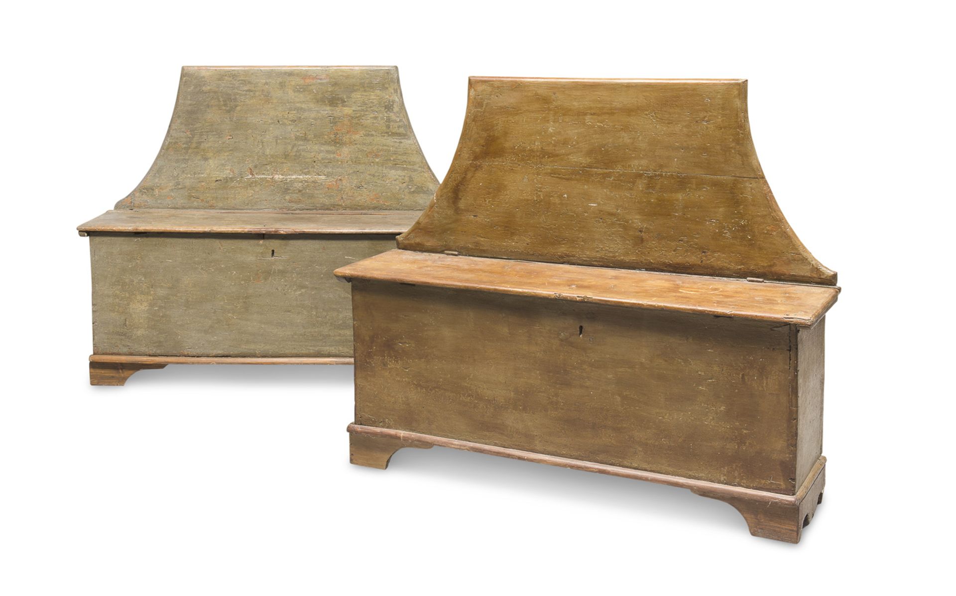 PAIR OF WALNUT ENTRANCE BENCHES 18th CENTURY