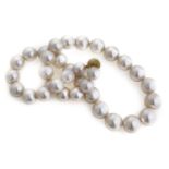 PEARL CHOKER