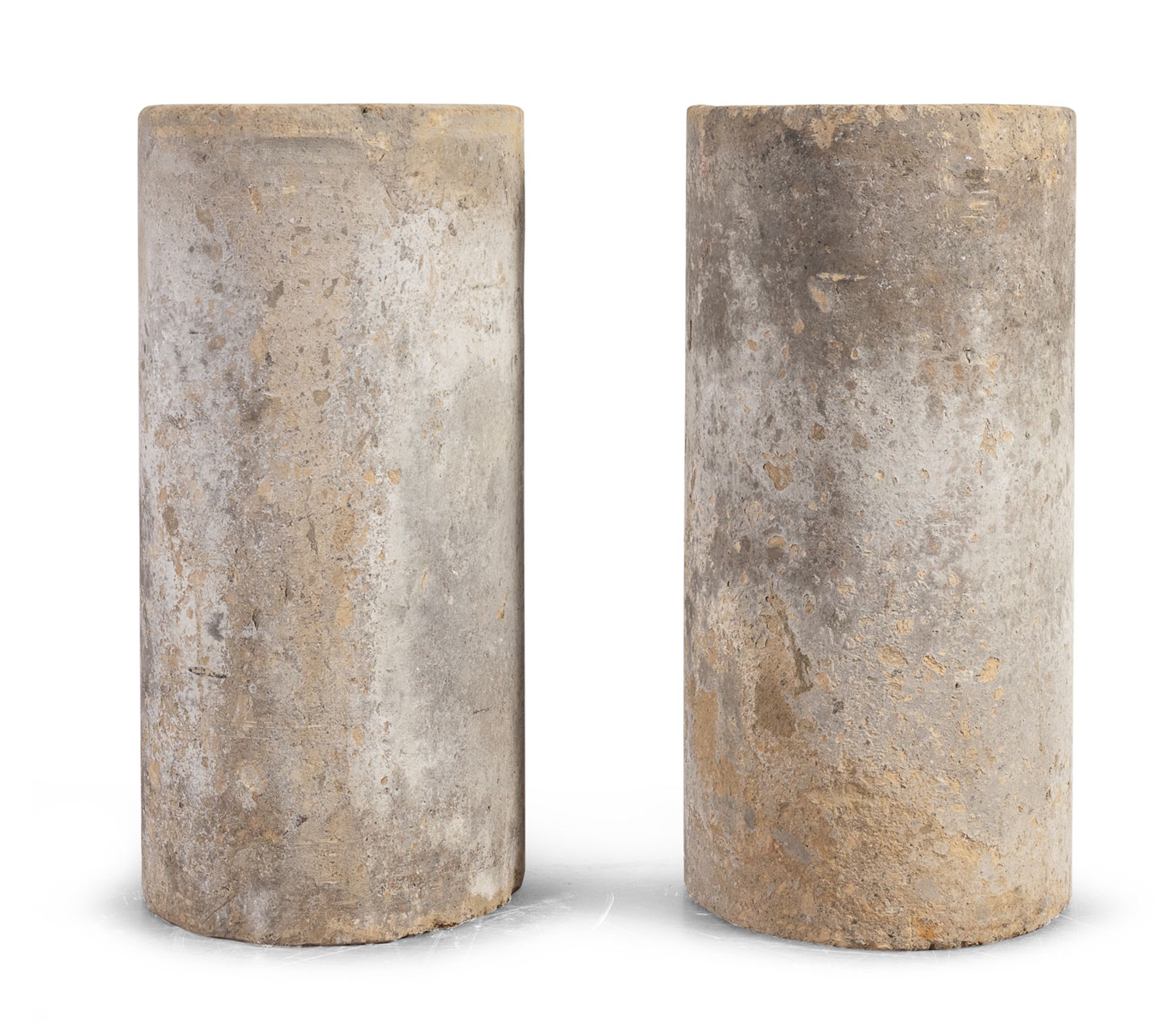 PAIR OF COLUMNS IN TUFF STONE NAPLES LATE 18th CENTURY