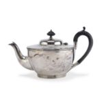 SILVER-PLATED TEAPOT UK EARLY 20TH CENTURY