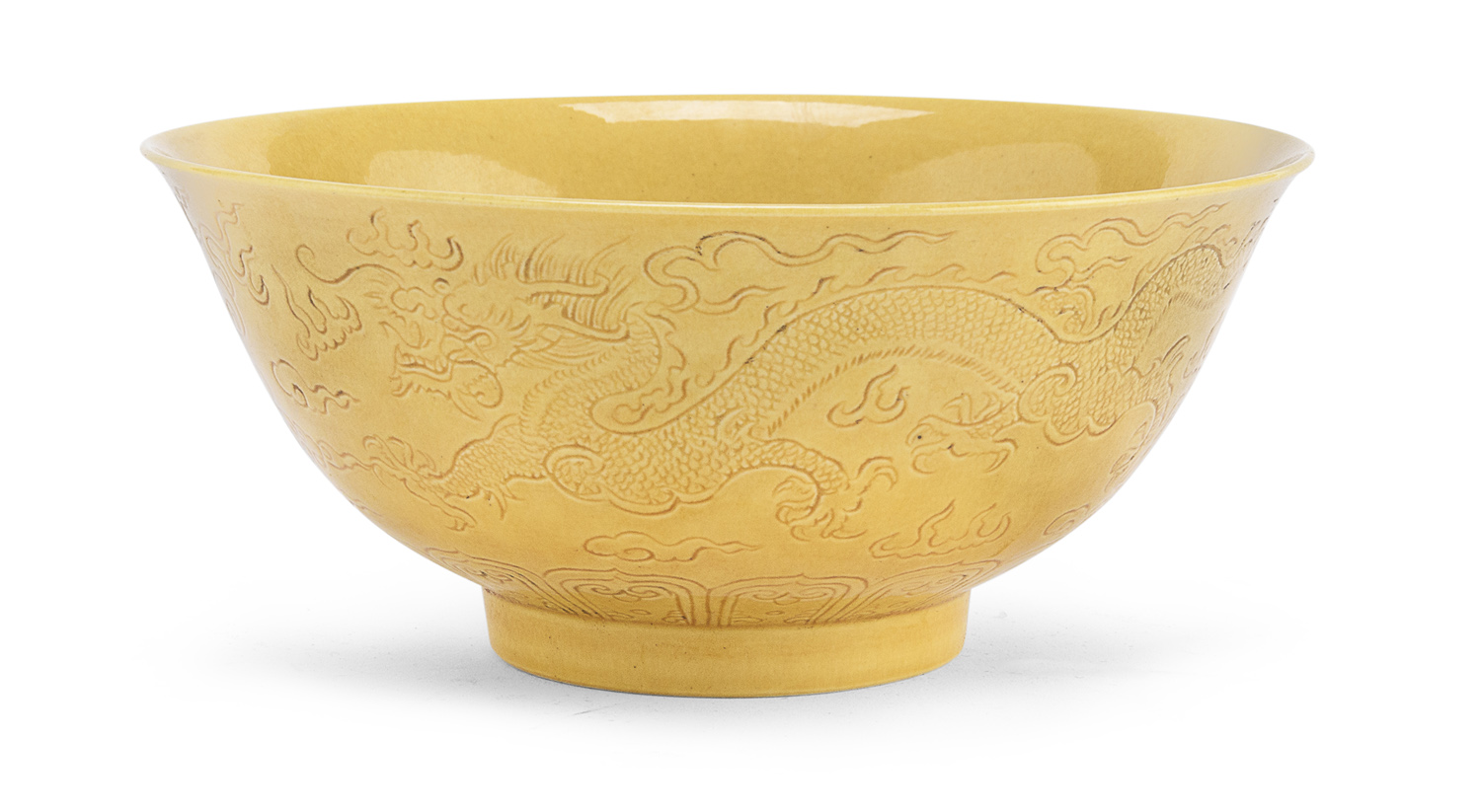A CHINESE YELLOW PORCELAIN BOWL 20TH CENTURY.