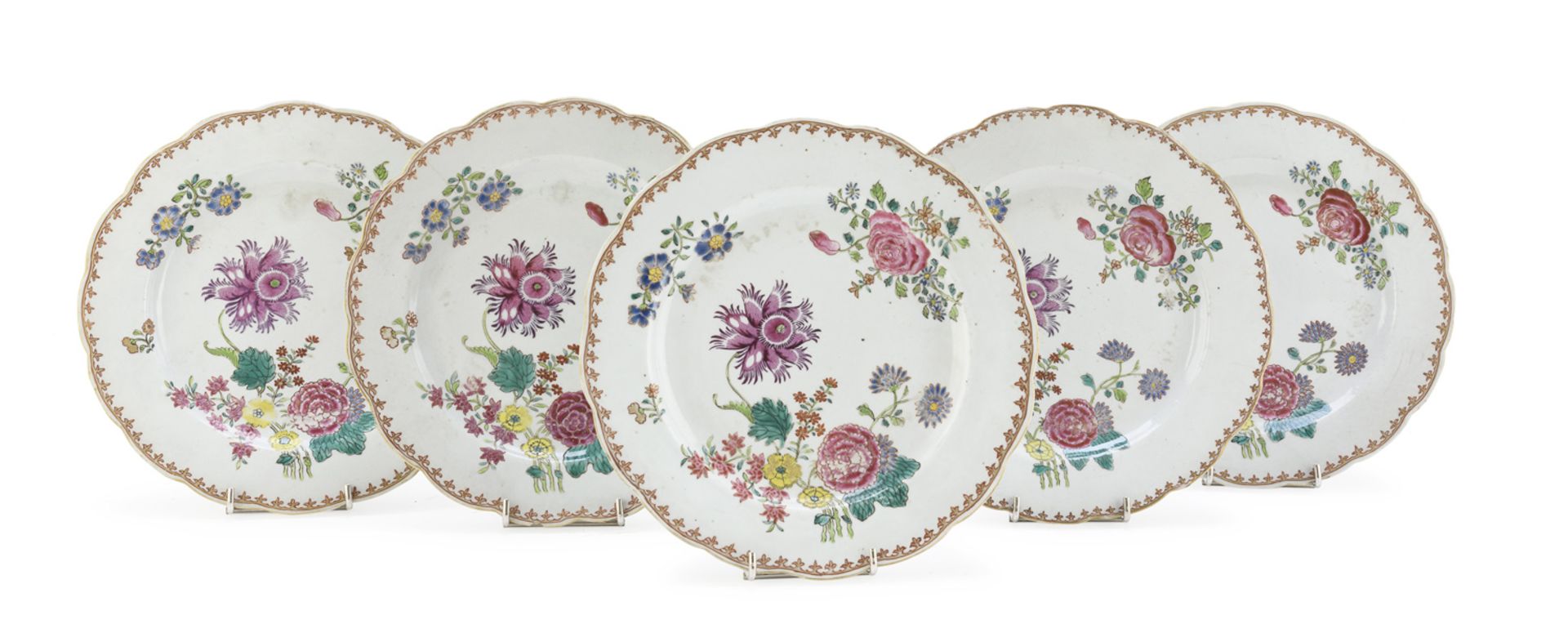 FIVE CHINESE PORCELAIN DISHES EARLY 20TH CENTURY.