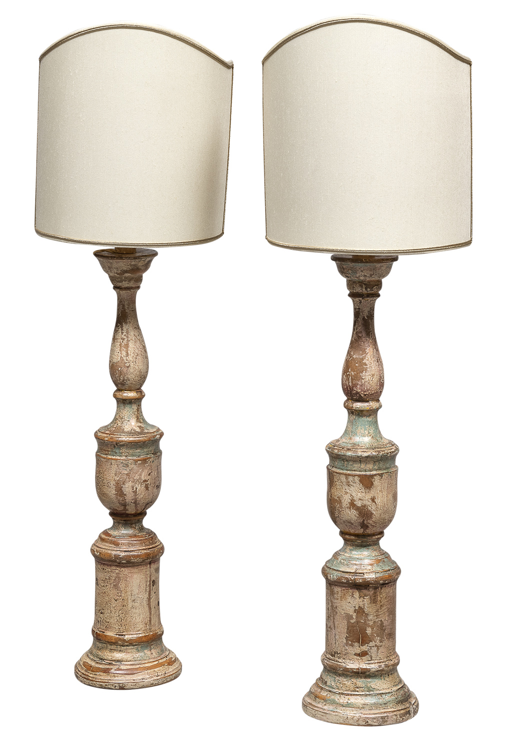 PAIR OF CANDLESTICKS IN LACQUERED WOOD 18TH CENTURY BRANDS