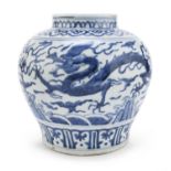 A CHINESE WHITE AND BLUE PORCELAIN VASE 19TH CENTURY.