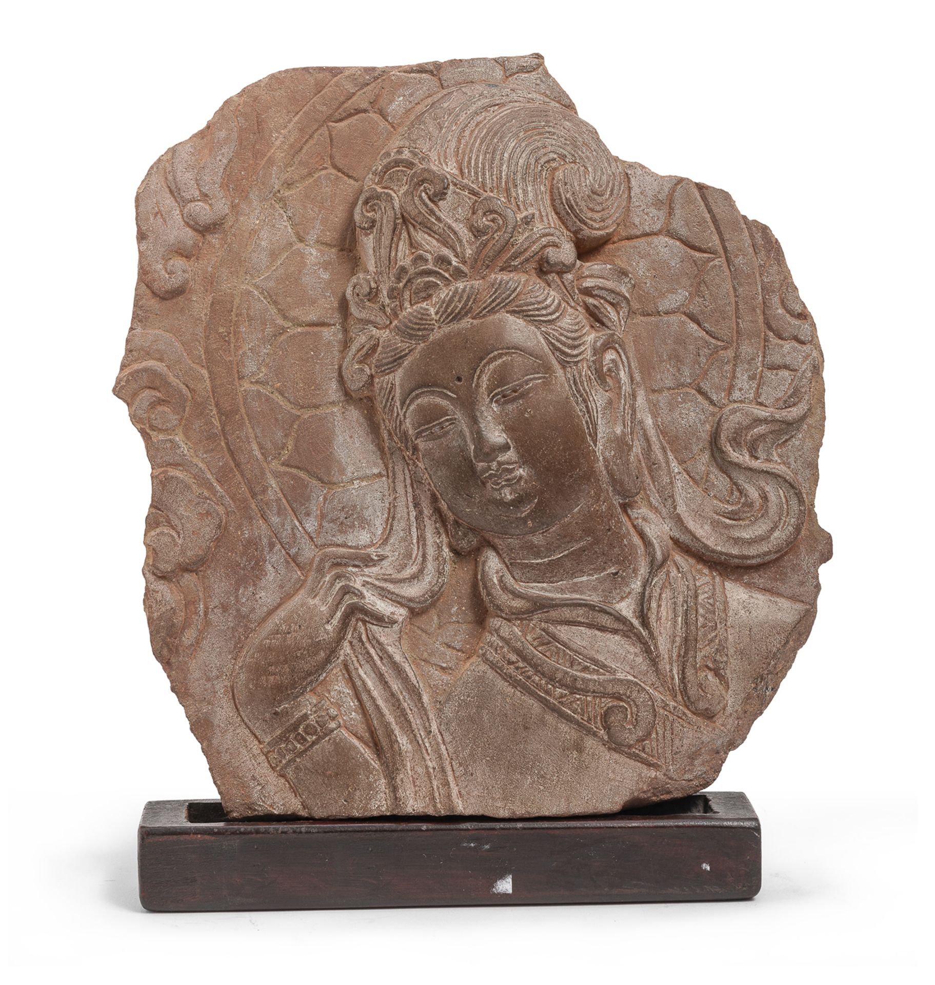 A CHINESE TERRACOTTA BAS-RELIEF FRAGMENT DEPICTING GUANYIN 20TH CENTURY.