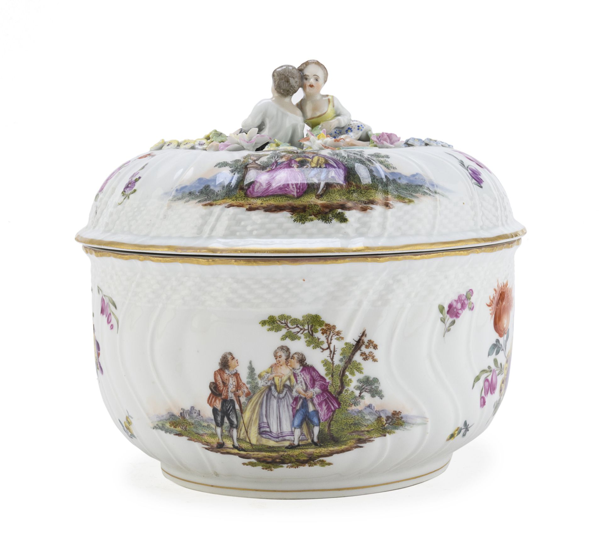 PORCELAIN TUREEN MEISSEN 19TH CENTURY