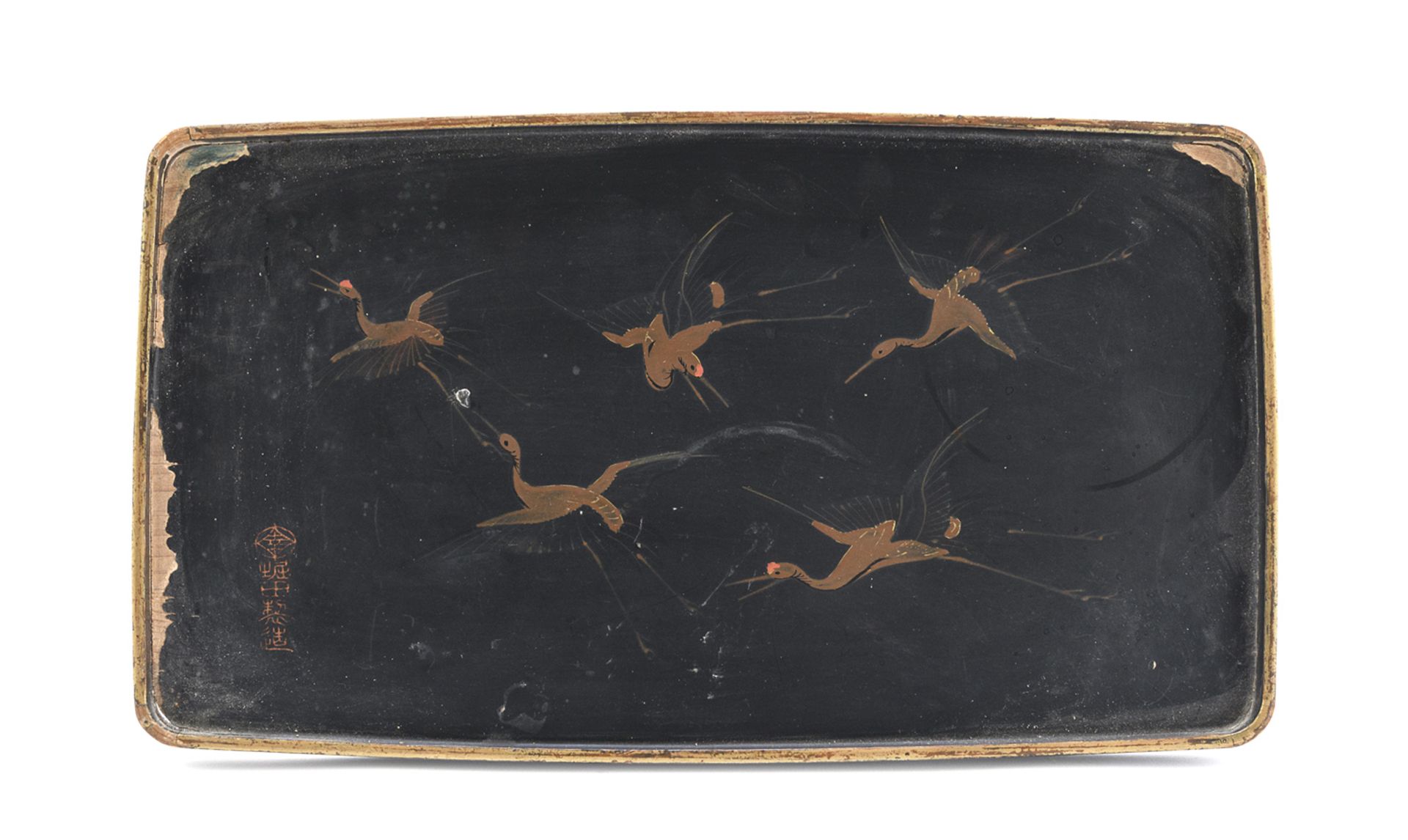 A JAPANESE BLACK LACQUER WOOD TRAY FIRST HALF 20TH CENTURY.