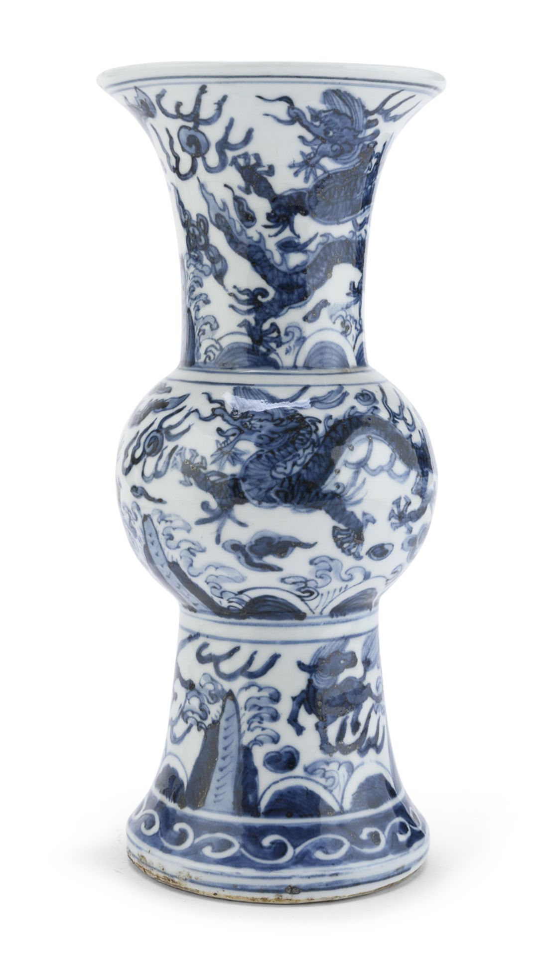 A CHINESE WHITE AND BLUE PORCELAIN VASE 19TH CENTURY.