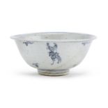 A CHINESE WHITE AND BLUE PORCELAIN BOWL 19TH CENTURY.