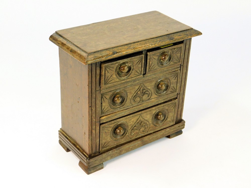 MINIATURE CHEST. - Image 2 of 2