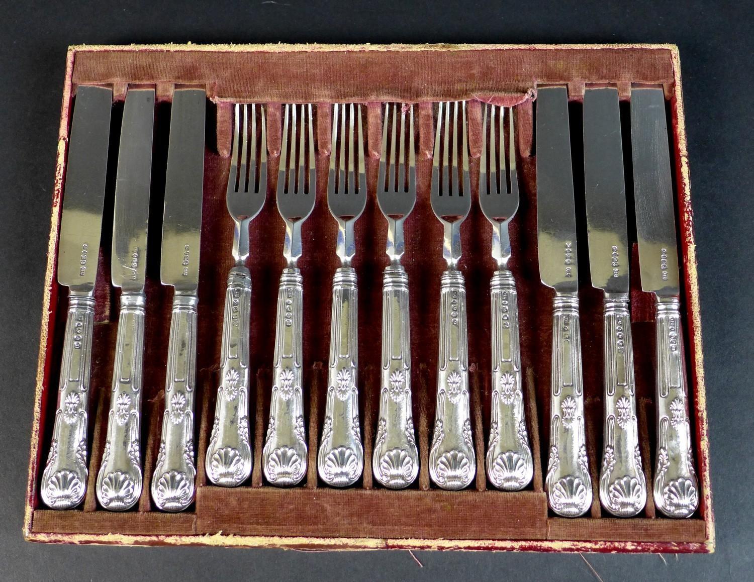 A set of twelve Regency silver desert knives and forks, with silver blades, a/f some loose, - Image 3 of 5