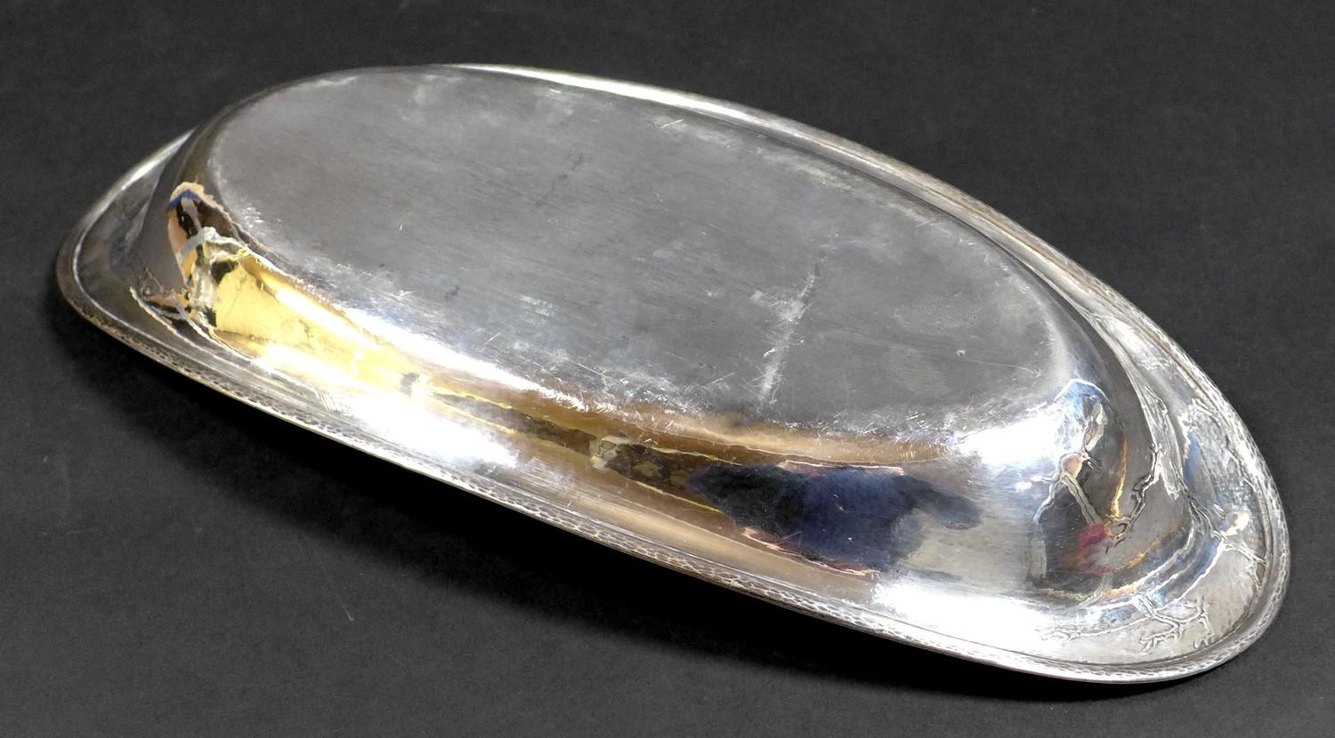 An American sterling silver bread dish, by Gorham Manufacturing Company, early 20th century, the - Image 5 of 8