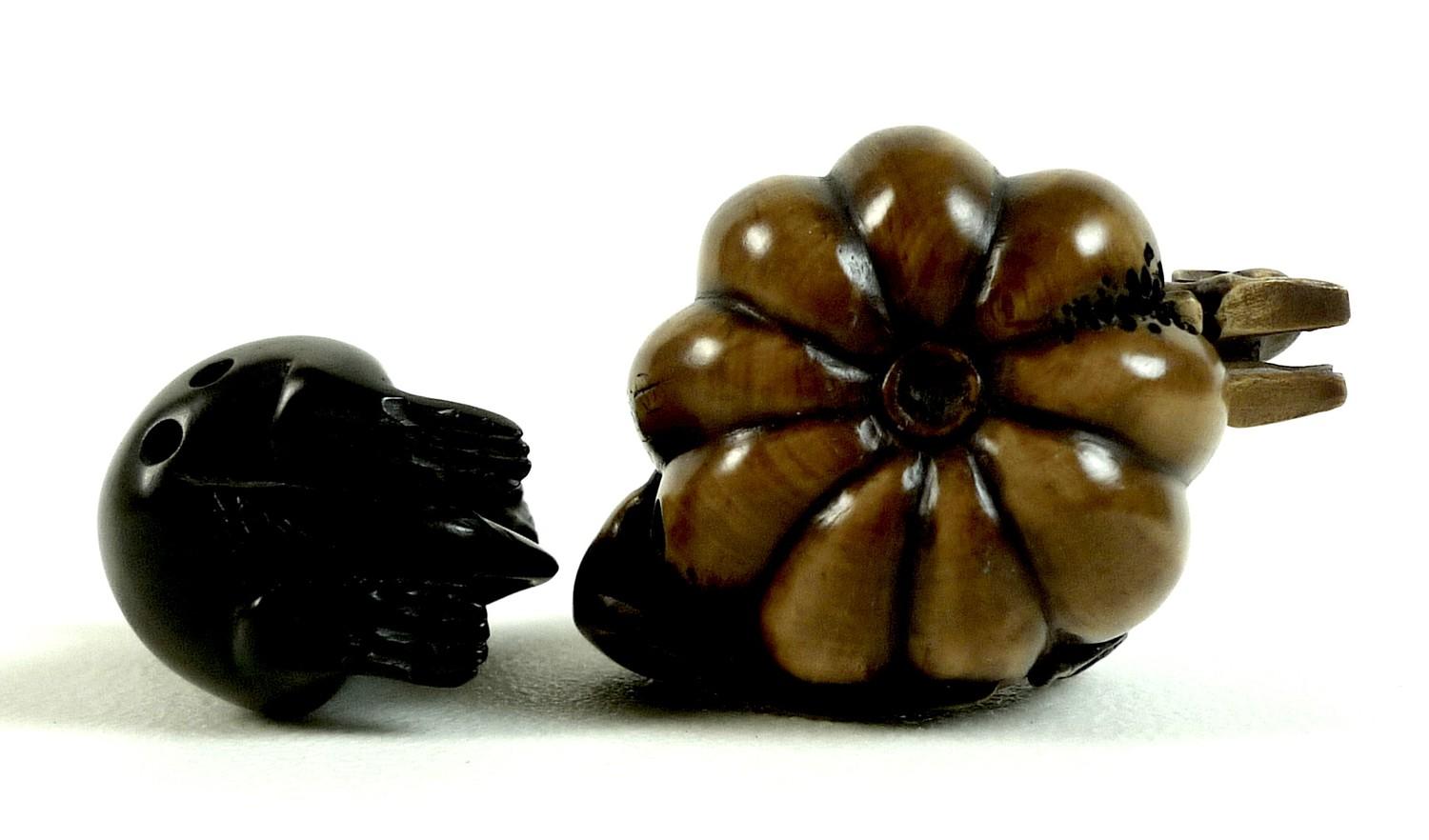 Two Japanese boxwood netsuke, Meiji period, one modelled as two mice eating a pumpkin, with one - Image 7 of 9