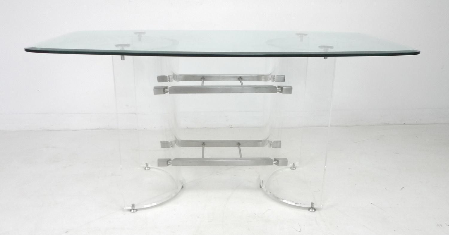 A modern design dining table, shaped rectangular clear glass surface with bevelled edge raised on - Image 2 of 4