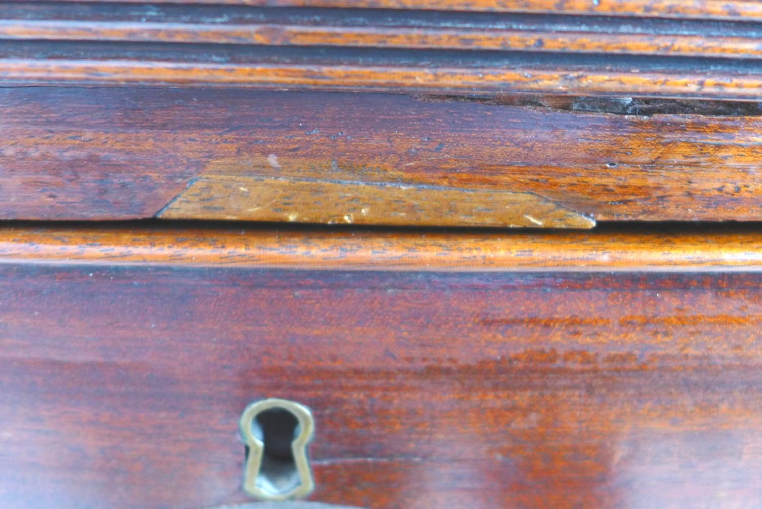 A Regency mahogany bow front chest of two over three graduated drawers, with cock beading and oval - Image 7 of 8