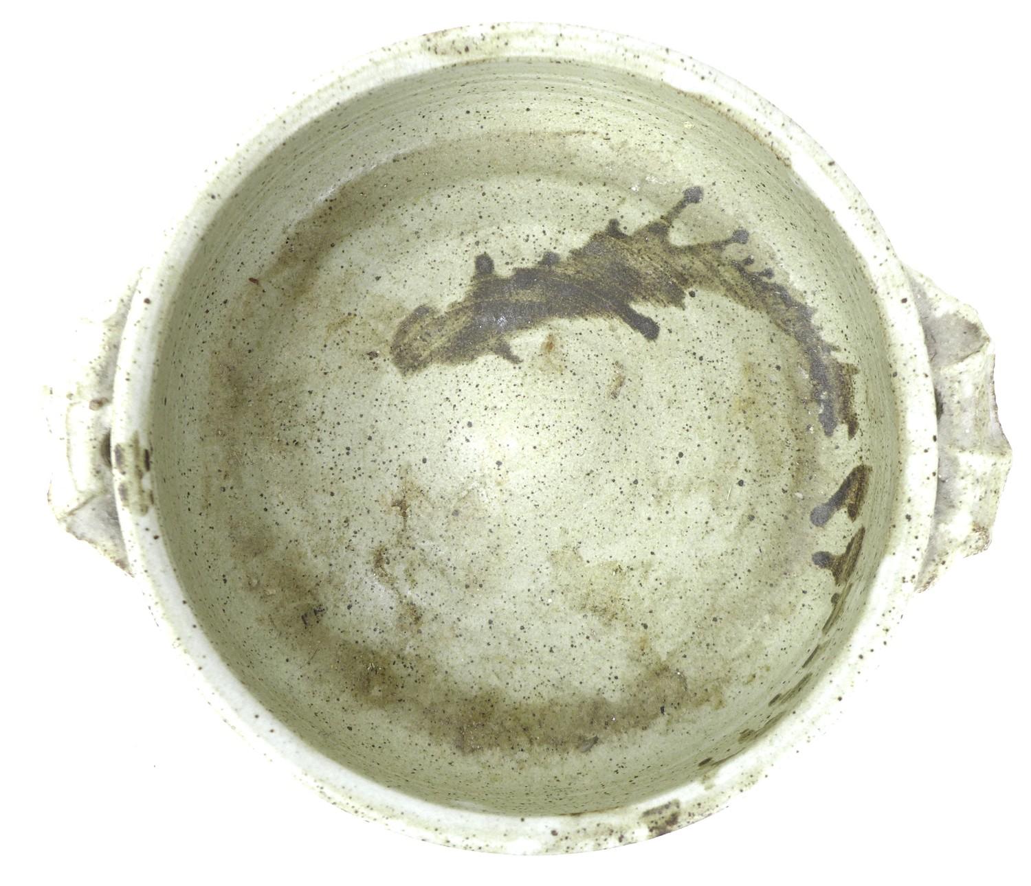 A group of four Studio Pottery items, comprising a Wolfscastle Pottery, Pembrokeshire shallow bowl - Image 6 of 8