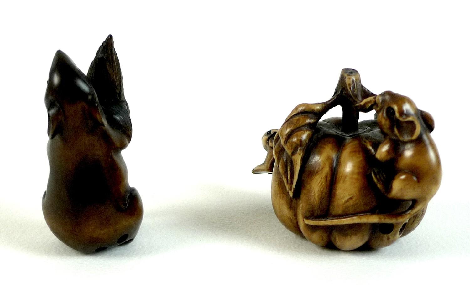 Two Japanese boxwood netsuke, Meiji period, one modelled as two mice eating a pumpkin, with one - Image 3 of 9