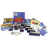 A collection of Hornby Dublo locos and accessories, including a 4-6-2 EDL2 Duchess of Atholl loco,