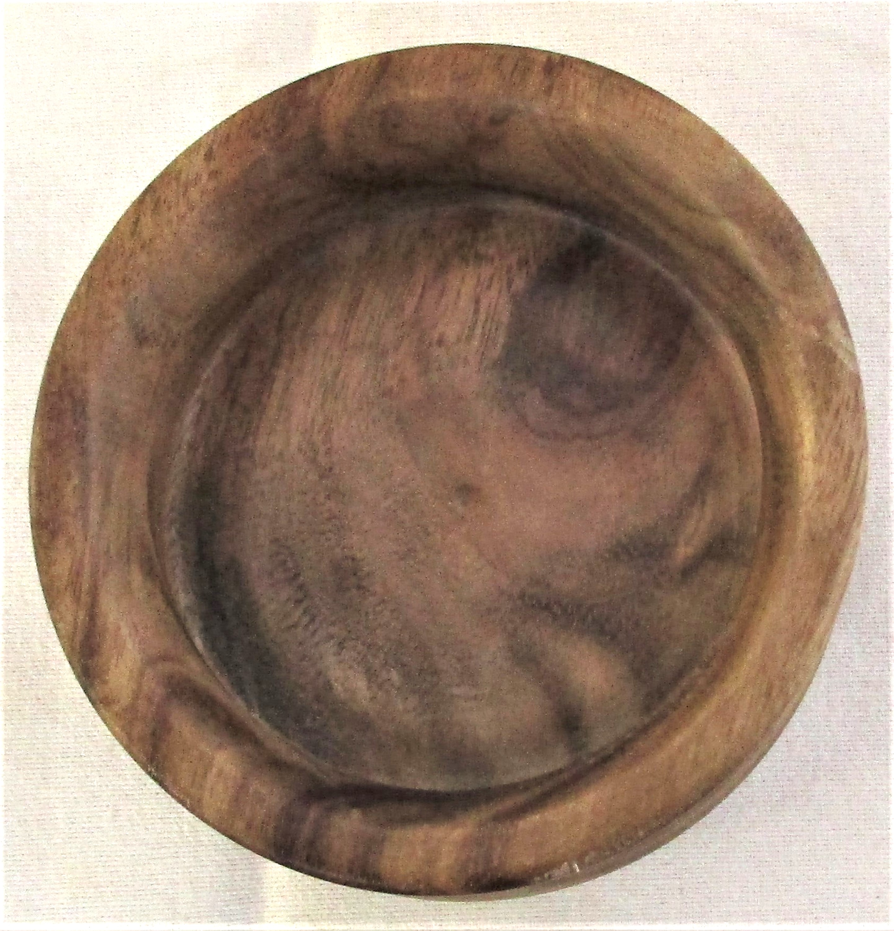 Turned hardwood dish from Indonesia. 10diam x 5cm. New - Image 2 of 2