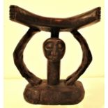 Head rest from Kenya. 20 x 20cm. Late 20th c.