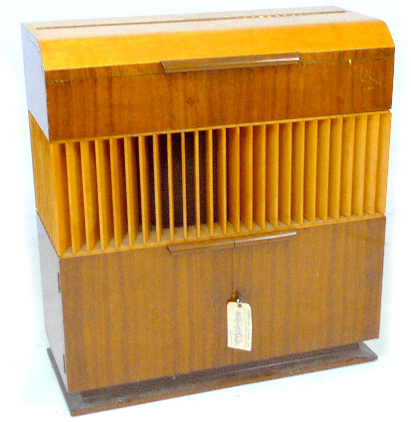 A vintage 'Decola' radiogram, by The Decca Record Company Limited, Rd. Desn. 844055, 'Decola' No.