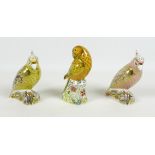 A group of three Royal Crown Derby paperweights, all modelled as birds, comprising 'Cockatoo',