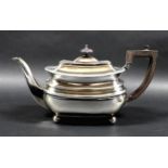 An Edward VII silver teapot, of London shape with decorative gadrooned upper rim, hinged cover